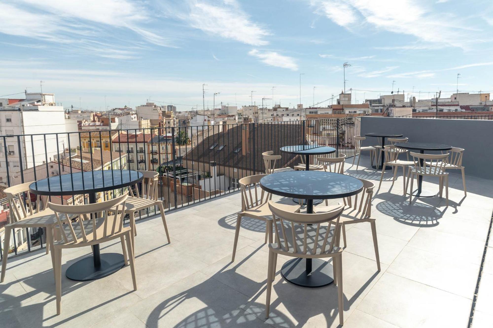 Limehome Valencia Carrer De Sant Jacint Exterior foto